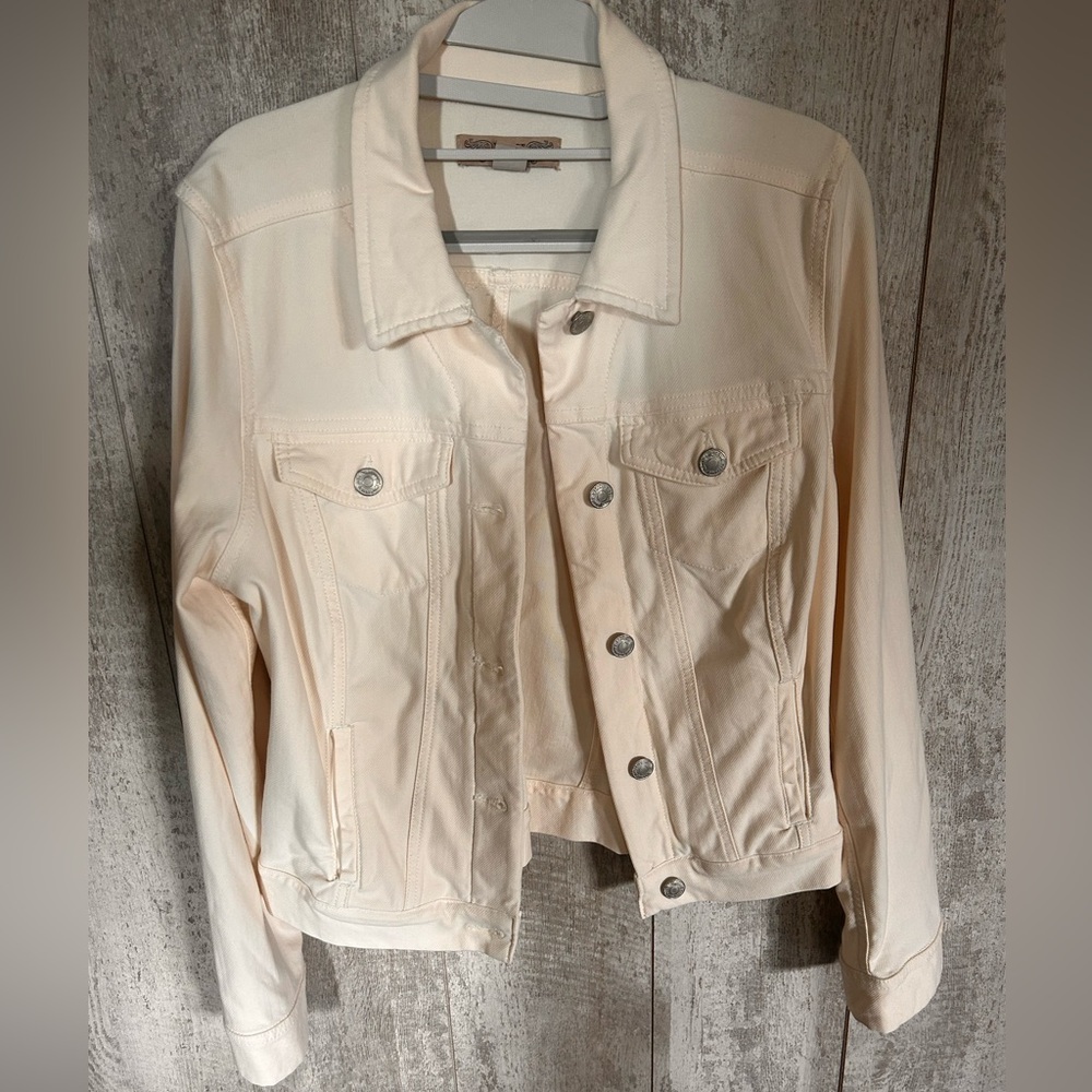 Lightweight stretch denim jacket. Womens size Small.